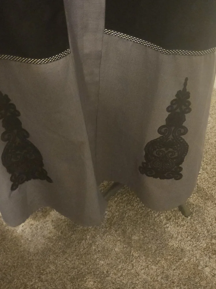 Eid, Ramadan Black And Gray Abaya - Picture 2 of 8